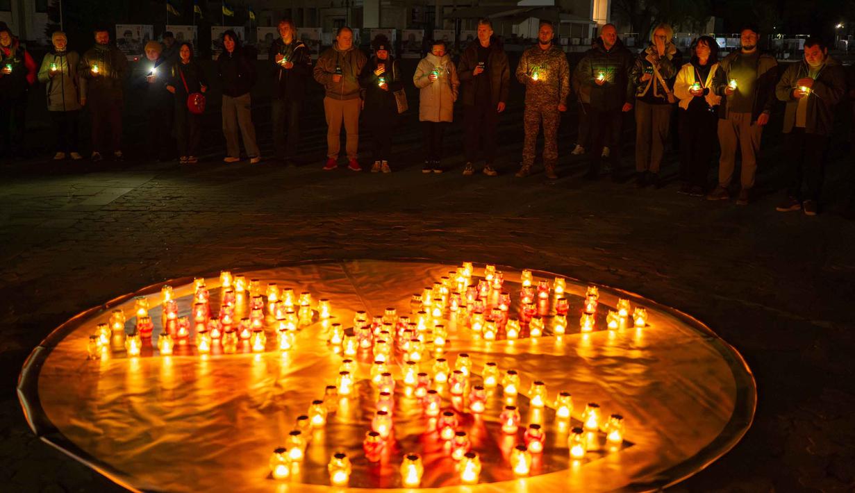 Peringatan 40 Tahun Tragedi Chernobyl, Cahaya Lilin Jadi Simbol Duka dan Harapan