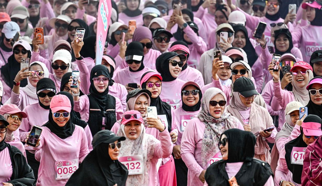 Ribuan Peserta Ramaikan Fun Run Perempuan di Stadion Harapan Bangsa Banda Aceh