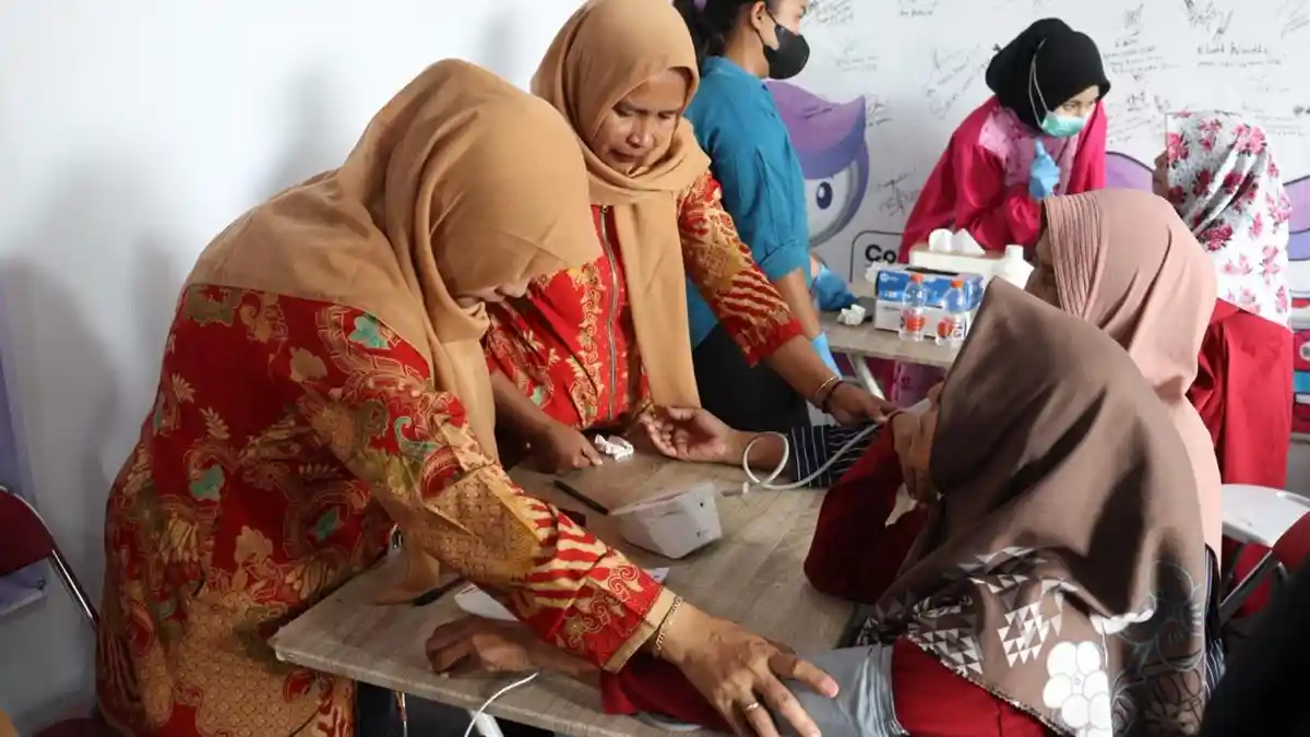 Pentingkah Cek Darah untuk Kesehatan? Kenali Manfaat dan Waktu yang Tepat